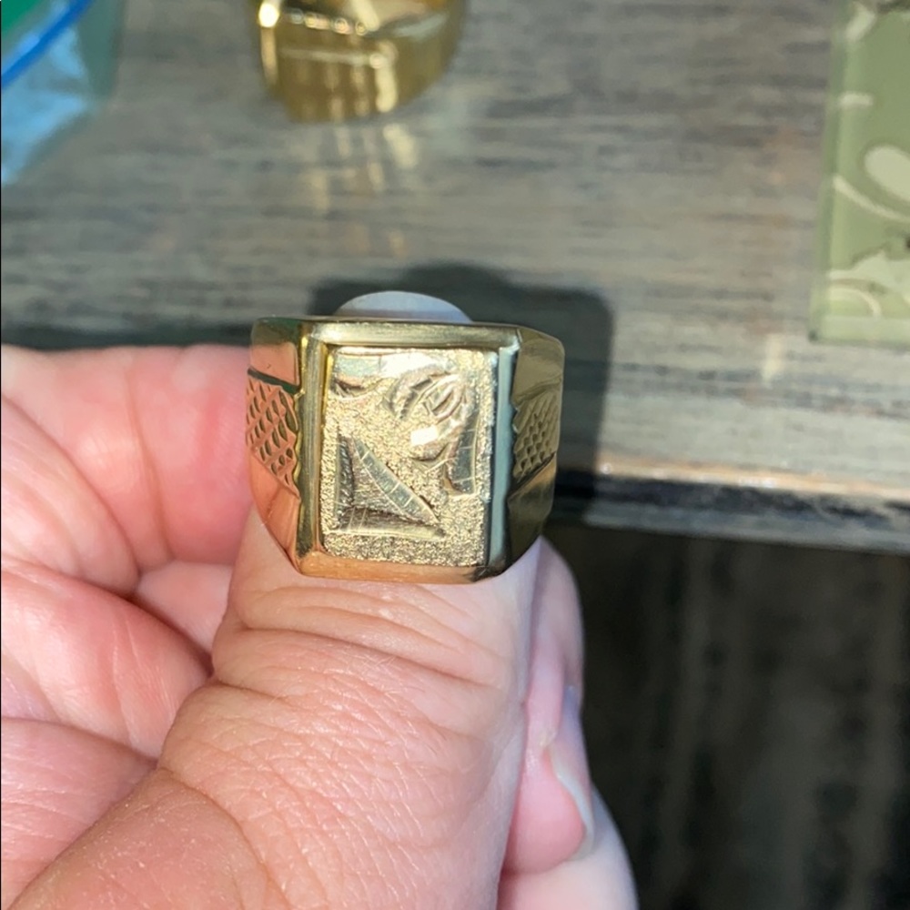 Ring